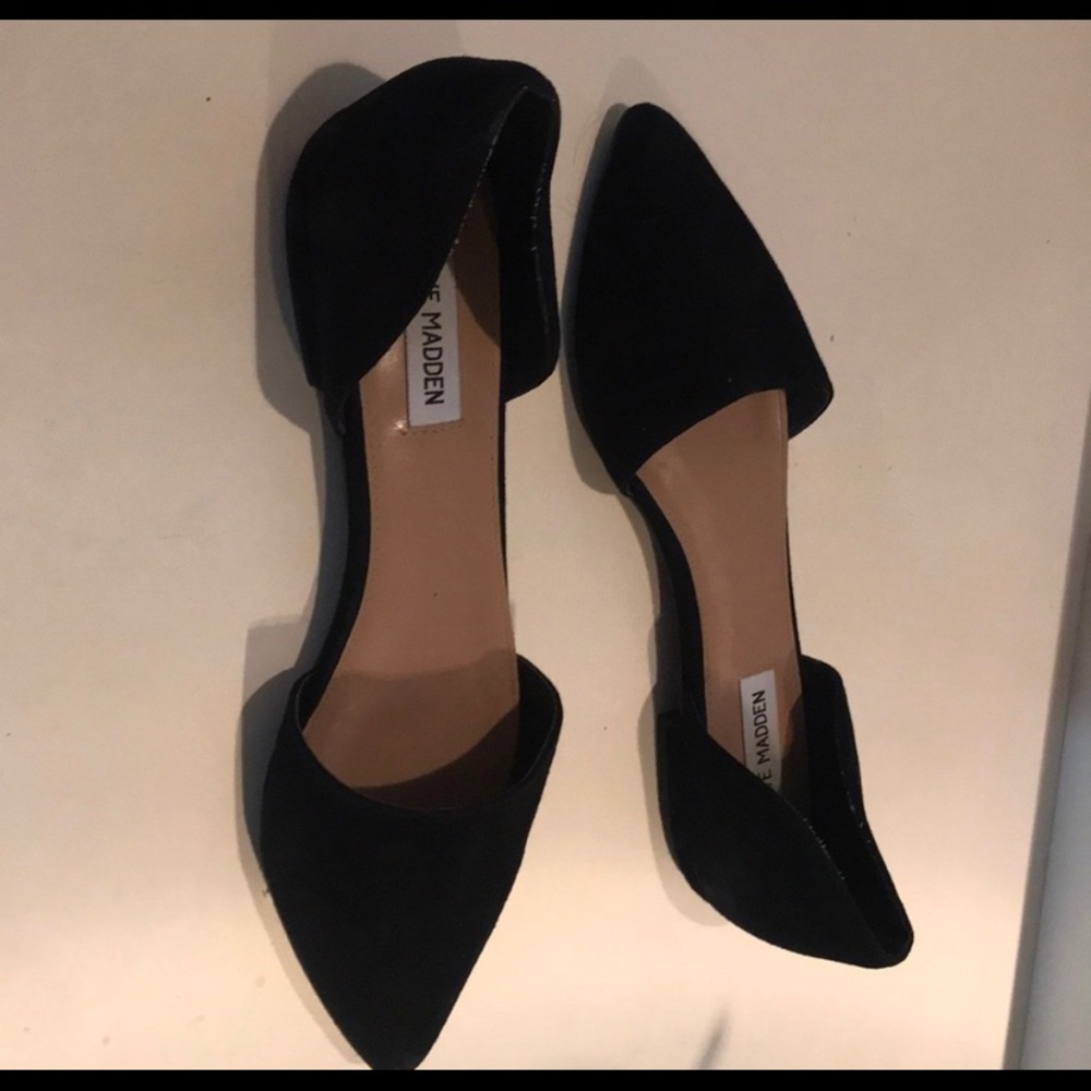Steve Madden black pointed flats